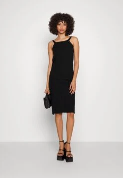 Wal G Estelle Cut Out Skirt - Robe En Jersey - Black 7 Wal G Estelle Cut Out Skirt - Robe En Jersey - Black -Wal Mode Promos Soldes Boutique 0232e4c84ace4a849b5332c02409f3cb