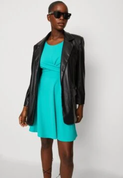 Wal G Jaqueline Skater Dress - Robe En Jersey - Tiffany Blue 9 Wal G Jaqueline Skater Dress - Robe En Jersey - Tiffany Blue -Wal Mode Promos Soldes Boutique 03fba93f28314b3e9e118f5508ba9089