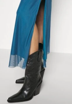 Wal G Sandy - Robe Longue - Dark Teal Blue -Wal Mode Promos Soldes Boutique 04eea7b8f4c24c9b951fa5ceab14adee