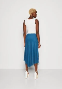 Wal G Roro Midi Skirt - Jupe Crayon - Dark Teal Blue 8 Wal G Roro Midi Skirt - Jupe Crayon - Dark Teal Blue -Wal Mode Promos Soldes Boutique 05c54073c4c04a73968bd466cbc5375e