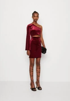 Wal G Valentines Mina Cut Out Mini - Robe De Soirée - Wine -Wal Mode Promos Soldes Boutique 062db0e511c9481e923dbfb0343c8734