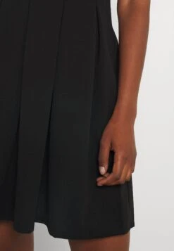 Wal G Bernice Skater Dress - Robe En Jersey - Black -Wal Mode Promos Soldes Boutique 091f011c46654d65855d5fab380a45e4