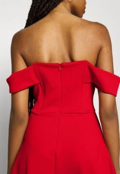 Wal G Lola Off Shoulder Skater - Robe En Jersey - Red -Wal Mode Promos Soldes Boutique 0aa865072838474dbf98eeca8ecc7011