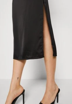 Wal G Party Jana Midi Skirt - Jupe Crayon - Black -Wal Mode Promos Soldes Boutique 19585194af0842278ff71a7aa76f7e64