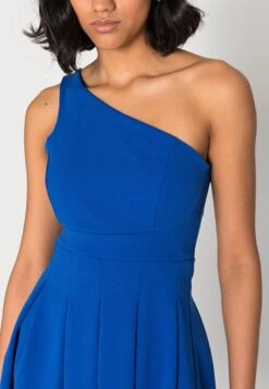 Wal G Frieda One Shoulder Skater Dress - Robe De Soirée - Electric Blue -Wal Mode Promos Soldes Boutique 20cd5245489f47f7a269717f484dfaaa
