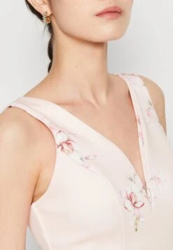 Wal G Wedding Dolly V Neck Print Maxi - Robe En Jersey - Apricot/Multi-Coloured 11 Wal G Wedding Dolly V Neck Print Maxi - Robe En Jersey - Apricot/Multi-Coloured -Wal Mode Promos Soldes Boutique 2494950045b242d7b7f24b85a7fc2164