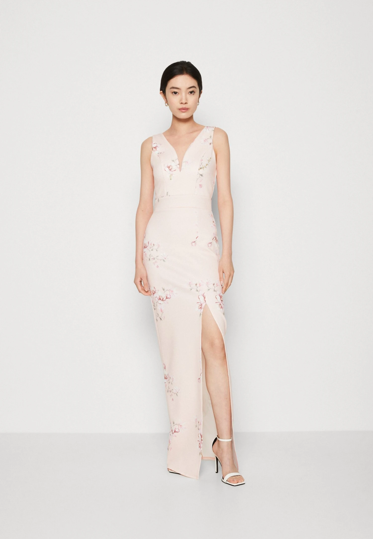 Wal G Wedding Dolly V Neck Print Maxi - Robe En Jersey - Apricot/Multi-Coloured 1 Wal G Wedding Dolly V Neck Print Maxi - Robe En Jersey - Apricot/Multi-Coloured