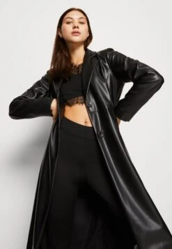 Wal G Jonny Crop - T-Shirt À Manches Longues - Black -Wal Mode Promos Soldes Boutique 28f665adc56b4618853f1b59c24f83f6