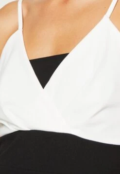 Wal G Lulu Contrast Midi - Robe En Jersey - Black/White -Wal Mode Promos Soldes Boutique 2a636f52bd96400c80b925c9b67ead1e