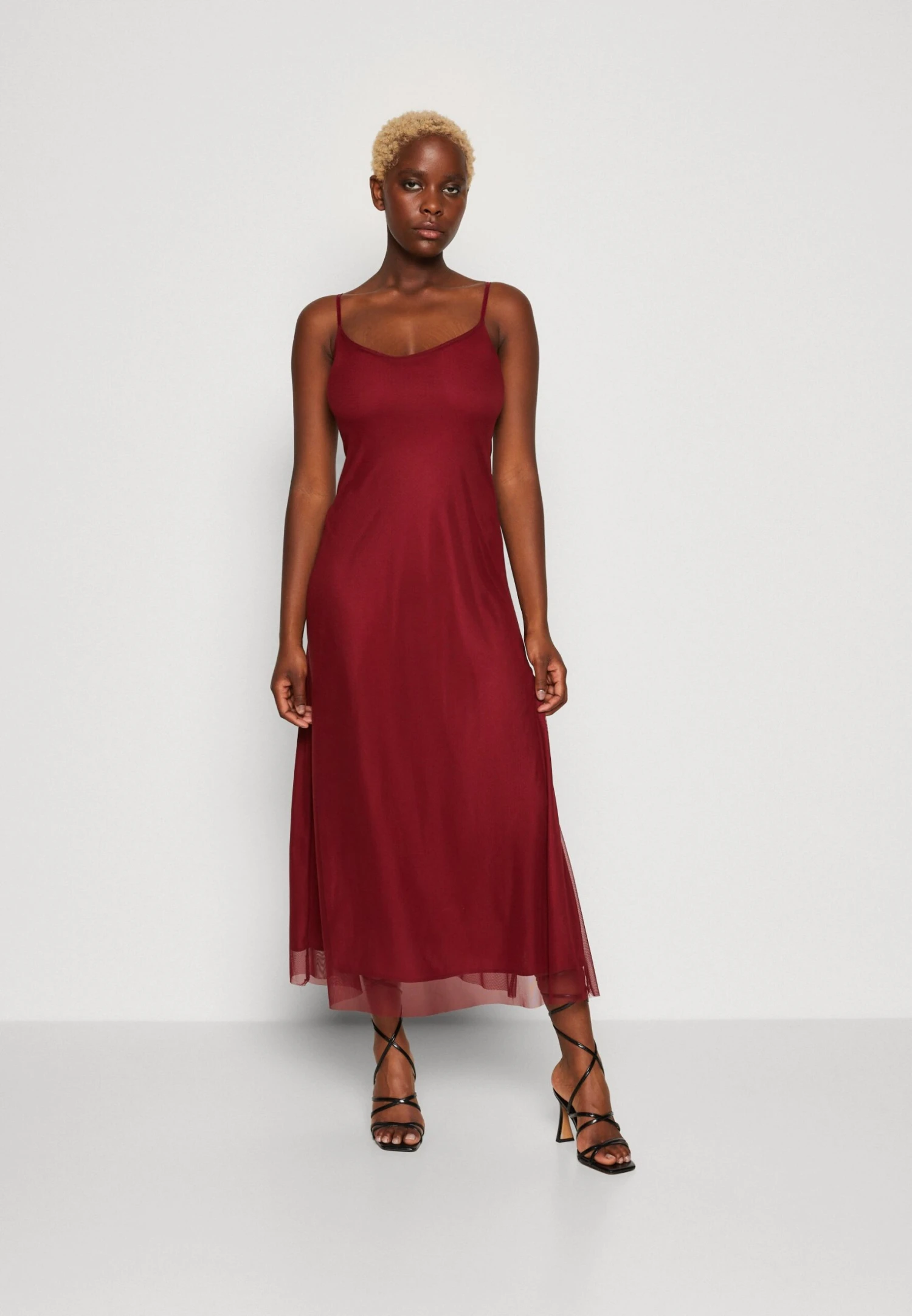 Wal G Sandy - Robe Longue - Plum 1 Wal G Sandy - Robe Longue - Plum