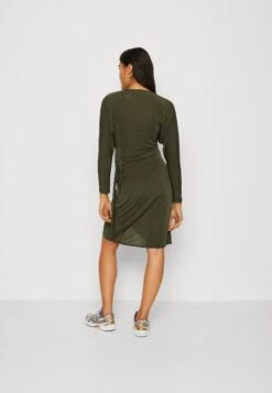 Wal G Zarah Wrap Mini - Robe En Jersey - Olive Green -Wal Mode Promos Soldes Boutique 384cfd6dd8984ee5b6970ab3d7fcfa87