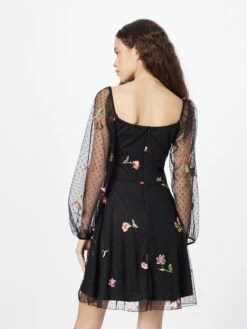 Wal G Mini-robes Robe SIMRAN Femme Noir 8 Wal G Mini-robes Robe SIMRAN Femme Noir -Wal Mode Promos Soldes Boutique 3af1ecb1df8ce56f7ad579bcf98526f7