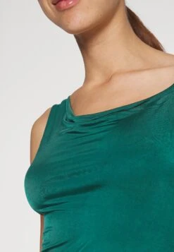 Wal G Wendy Strappy Dress - Robe De Cocktail - Forest Green -Wal Mode Promos Soldes Boutique 3daa6a0fdd4747969d4c4da3f2a000eb