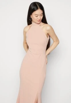 Wal G Sara Halter Neck Maxi Dress - Robe De Cocktail - Blush Pink 9 Wal G Sara Halter Neck Maxi Dress - Robe De Cocktail - Blush Pink -Wal Mode Promos Soldes Boutique 3fe88137b04d4f1098276fded4542629