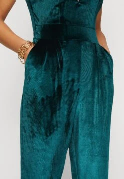 Wal G V Neck - Combinaison - Forest Green -Wal Mode Promos Soldes Boutique 435346a8ffb740ada5751b164e3551a1