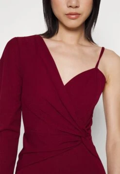 Wal G Ciaramin One Sleeve Jumpsuit - Combinaison - Berry Wine -Wal Mode Promos Soldes Boutique 4639db4e105948ef9edc3a4117e9f93c