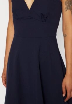 Wal G Jina Skater Dress - Robe En Jersey - Navy Blue -Wal Mode Promos Soldes Boutique 484d42a915ad4e5d96dedda0e34d45b7