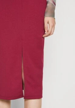 Wal G Valentines Heart Midi Skirt - Jupe Crayon - Magenta -Wal Mode Promos Soldes Boutique 4aa1ab73bc51488d8cf44c7853a19cb7