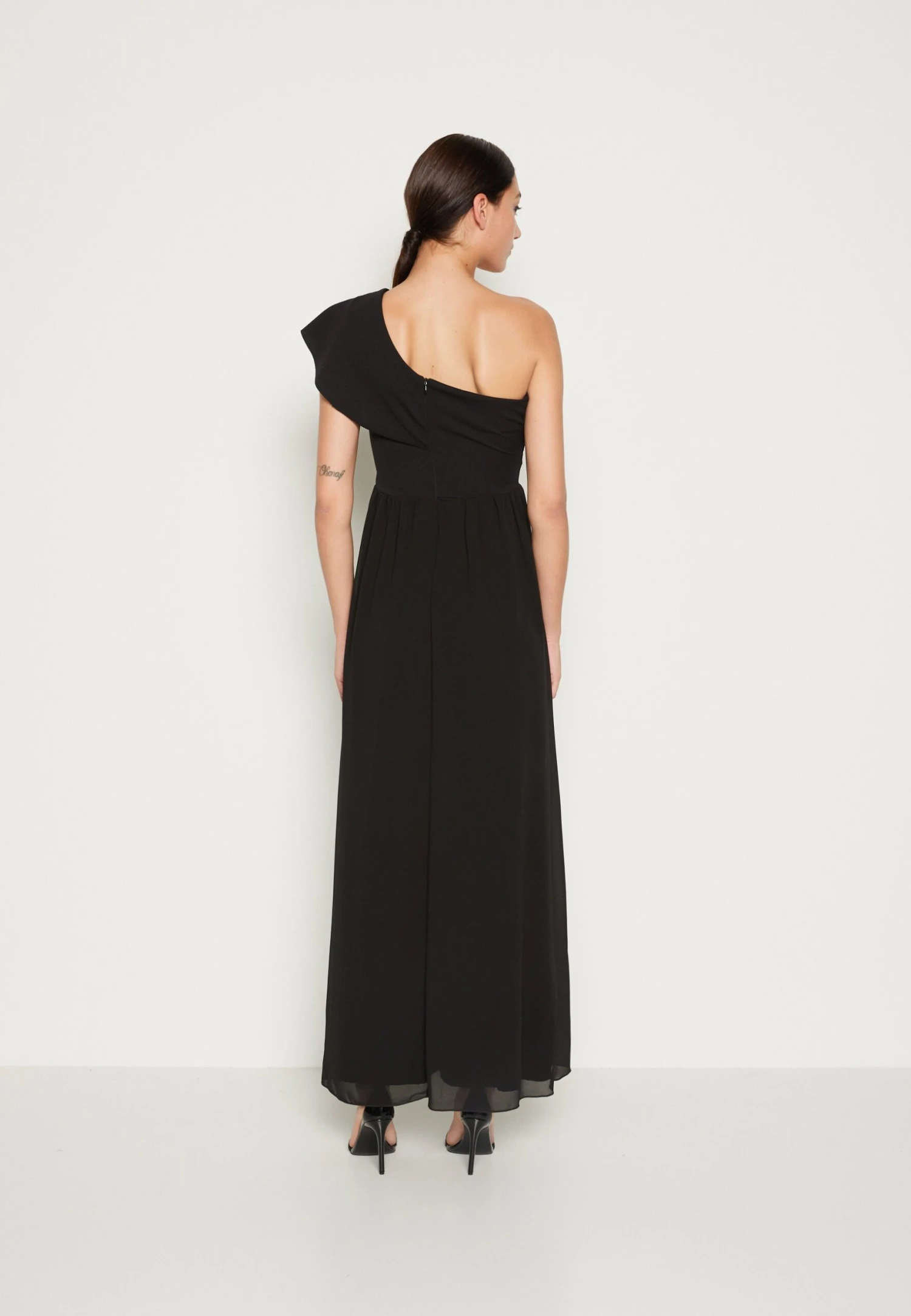 Wal G Azura Maxi - Robe De Cocktail - Black 3 Wal G Azura Maxi - Robe De Cocktail - Black – Image 3