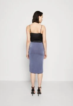 Wal G Party Ty Midi Skirt - Jupe Crayon - Denim Blue -Wal Mode Promos Soldes Boutique 4ba2a51cfc594d91b9f78ba0274ead70