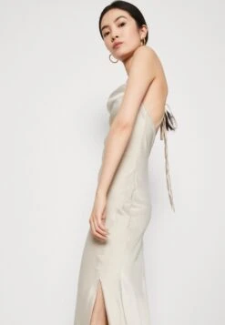 Wal G Wedding Juliette Gown - Robe De Cocktail - Champagne 9 Wal G Wedding Juliette Gown - Robe De Cocktail - Champagne -Wal Mode Promos Soldes Boutique 4f76bcb918a94005a4f81145244094ba