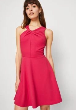 Wal G Zelda Skater Dress - Robe En Jersey - Dark Fuchsia -Wal Mode Promos Soldes Boutique 52b81bd84bd84c8b86a95d773aef2e7a