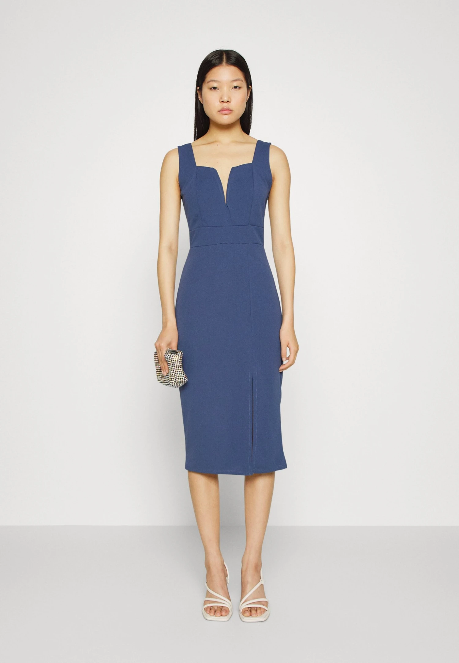 Wal G Cruise Midi Dress - Robe Fourreau - Denim Blue 2 Wal G Cruise Midi Dress - Robe Fourreau - Denim Blue – Image 2