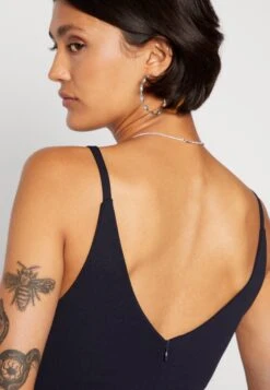 Wal G Strappy Square Neck Midi Dress - Robe Fourreau - Navy Blue 11 Wal G Strappy Square Neck Midi Dress - Robe Fourreau - Navy Blue -Wal Mode Promos Soldes Boutique 55df5442b94545a19fc7c4eca176c5b2