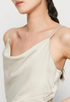 Wal G Wedding Mona Maxi - Robe De Cocktail - Gold-Coloured 11 Wal G Wedding Mona Maxi - Robe De Cocktail - Gold-Coloured -Wal Mode Promos Soldes Boutique 5a79fea46d374c58a7c7dcb60c39bc3f