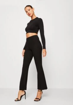 Wal G Ross Flare Trouser - Pantalon Classique - Black 9 Wal G Ross Flare Trouser - Pantalon Classique - Black -Wal Mode Promos Soldes Boutique 5ae71fa5bdf245dd9a4aaf3fdecf7848