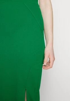 Wal G Lajo Midi Skirt - Jupe Crayon - Leaf Green -Wal Mode Promos Soldes Boutique 5c87cc3c1a3b48f19bc3805180c55c44