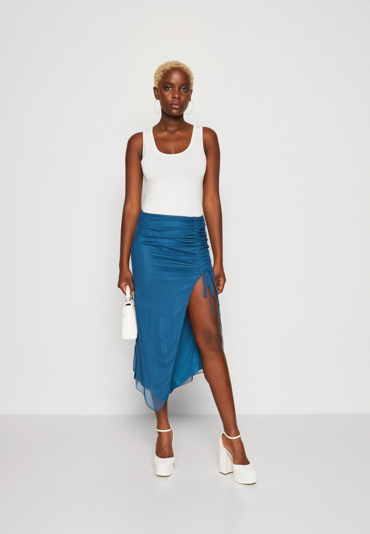Wal G Roro Midi Skirt - Jupe Crayon - Dark Teal Blue 2 Wal G Roro Midi Skirt - Jupe Crayon - Dark Teal Blue – Image 2