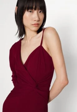 Wal G Ciaramin One Sleeve Jumpsuit - Combinaison - Berry Wine -Wal Mode Promos Soldes Boutique 60255cb0745145cea7d839e471fbecf4