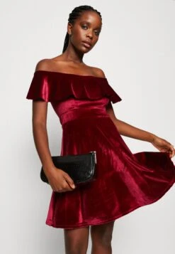 Wal G Stacey Skater - Robe De Soirée - Wine -Wal Mode Promos Soldes Boutique 6cb0b37a206041fcb73847c7149849ba