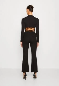 Wal G Ross Flare Trouser - Pantalon Classique - Black 8 Wal G Ross Flare Trouser - Pantalon Classique - Black -Wal Mode Promos Soldes Boutique 6e28cd8e963d451e8720daae2a23e0a3