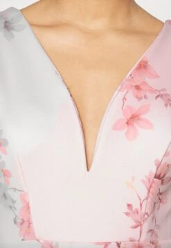 Wal G Wedding Jamie Flare Sleeve Midi - Robe Fourreau - Pink -Wal Mode Promos Soldes Boutique 6e55c7ccbc3f4464afcfeef8cb192e50