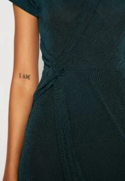 Wal G Wrap Midi Dress - Robe Pull - Forest Green 11 Wal G Wrap Midi Dress - Robe Pull - Forest Green -Wal Mode Promos Soldes Boutique 71aaccf67fb34a36877bf738eace8045