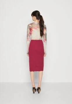 Wal G Valentines Heart Midi Skirt - Jupe Crayon - Magenta -Wal Mode Promos Soldes Boutique 7e3123c7a9914eebbdecb3413afd9347