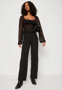 Wal G X Tonya Straight Leg Trouser - Pantalon Classique - Black -Wal Mode Promos Soldes Boutique 81d6cd84514b4f5691dc09ea4bc59237