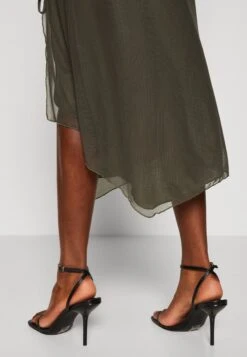 Wal G Roro Midi Skirt - Jupe Crayon - Khaki Green 11 Wal G Roro Midi Skirt - Jupe Crayon - Khaki Green -Wal Mode Promos Soldes Boutique 881757d78ef343c2b0f0077399ff9a0d