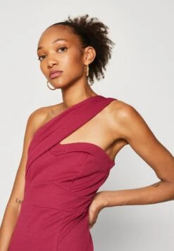 Wal G Candice Strap - Robe De Cocktail - Magenta -Wal Mode Promos Soldes Boutique 89a9ee1a755c4c679ffad4794c75b3d9