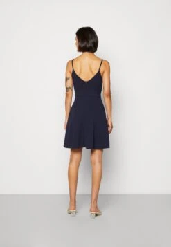 Wal G Jina Skater Dress - Robe En Jersey - Navy Blue -Wal Mode Promos Soldes Boutique 8babce44aea24804824484e5ae954478