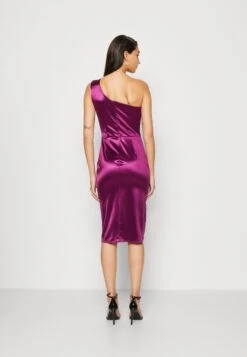 Wal G Niomi One Shoulder Midi - Robe De Soirée - Magenta -Wal Mode Promos Soldes Boutique 8e4e7b24376c435c9b4966fa2251df6c