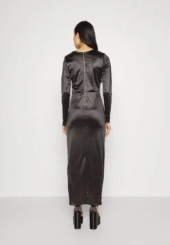 Wal G Reana Long Sleeve Midi - Robe De Soirée - Black -Wal Mode Promos Soldes Boutique 9f02b126d1a04ef782f65b60b529cf5a
