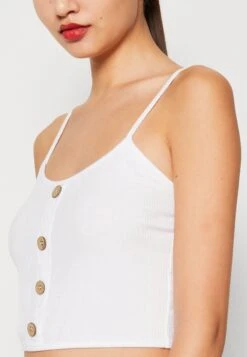 Wal G Christina Button Crop Top - Débardeur - White -Wal Mode Promos Soldes Boutique a1ed848d6b8f4ce3af1dba32908d099f
