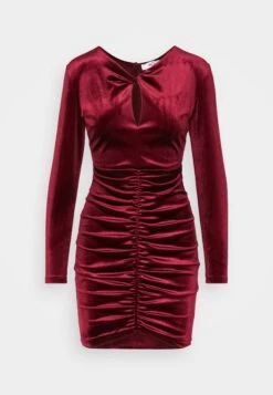 Wal G Valentines Dolly Cut Out Mini - Robe De Soirée - Wine -Wal Mode Promos Soldes Boutique a8b9c191956b4876a5c6f8e475450618