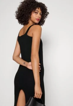 Wal G Estelle Cut Out Skirt - Robe En Jersey - Black 9 Wal G Estelle Cut Out Skirt - Robe En Jersey - Black -Wal Mode Promos Soldes Boutique a8e7decd566f4a3fb5e31656b4d1cc52