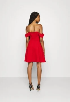 Wal G Lola Off Shoulder Skater - Robe En Jersey - Red -Wal Mode Promos Soldes Boutique acc9b796c5614ccf9ea6e20ab082cf6d
