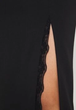 Wal G Harry Maxi Dress - Robe De Cocktail - Black -Wal Mode Promos Soldes Boutique b20bf9732c34409ba8af7ee05d85e2d0