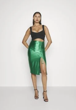 Wal G Rouched Skirt - Jupe Crayon - Leaf Green -Wal Mode Promos Soldes Boutique b5c89e85892a47438773b22d3e40fe5e
